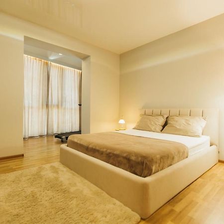 Atlant Luxury Big Family Apart On Golovna З Двома Окремими Спальнями Навпроти Тц Депот Безконтактне Заселення Csernyivci Kültér fotó